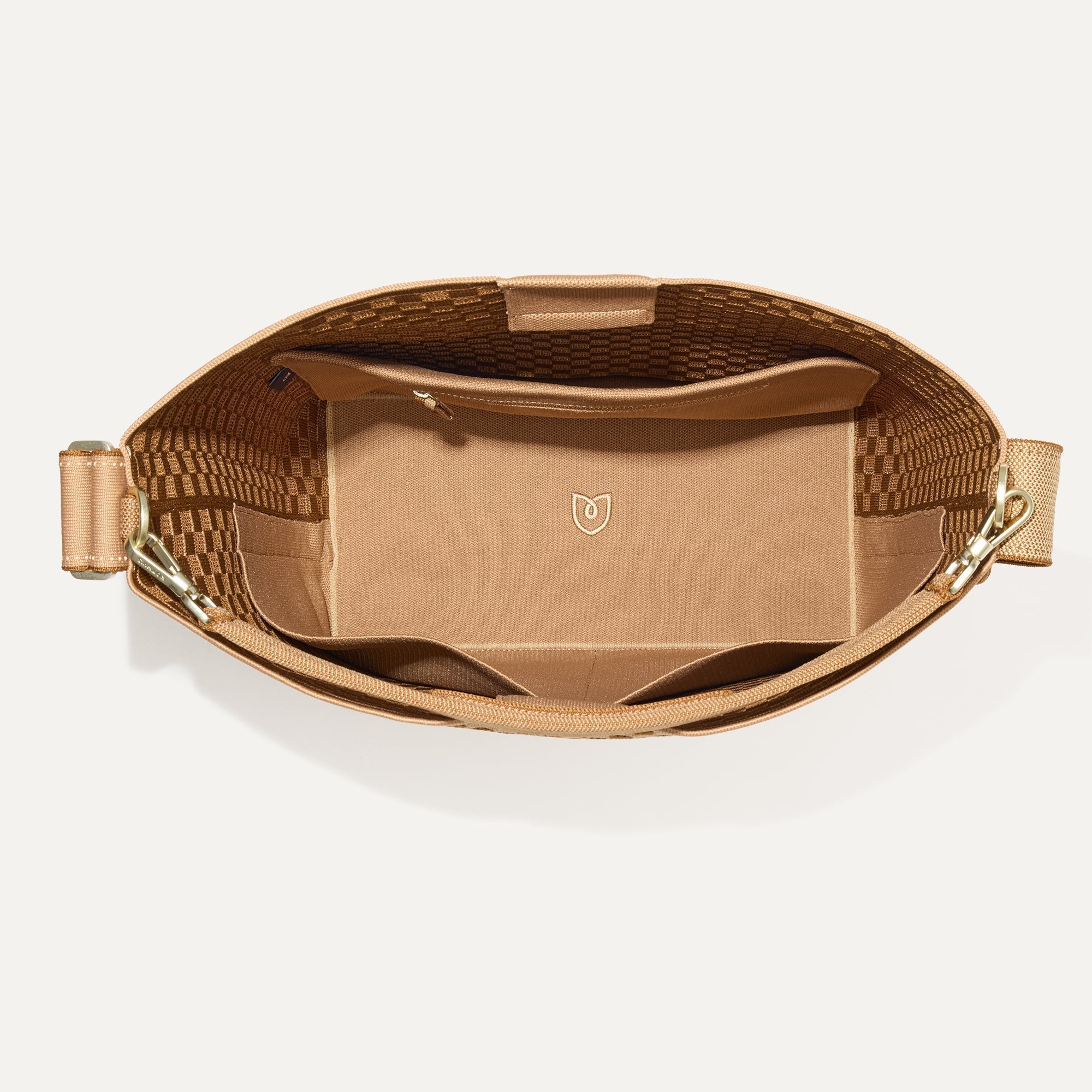 039_BucketBag_Hazelnut_Overhead_0479.jpg