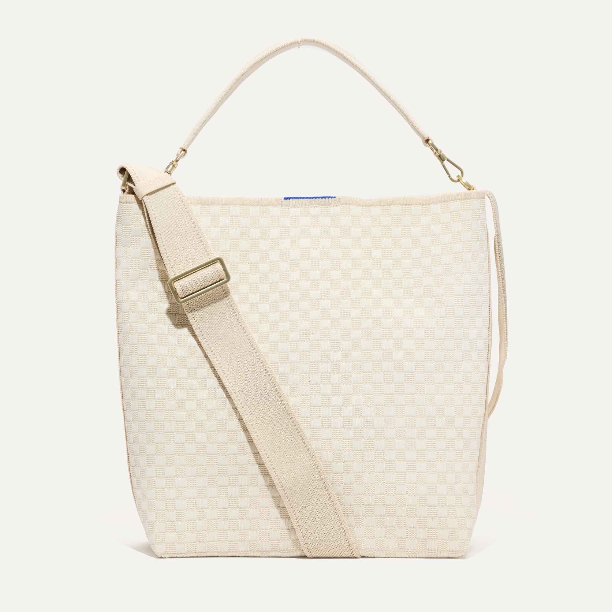 039_BucketBag_WhiteSand_Front_5689.jpg