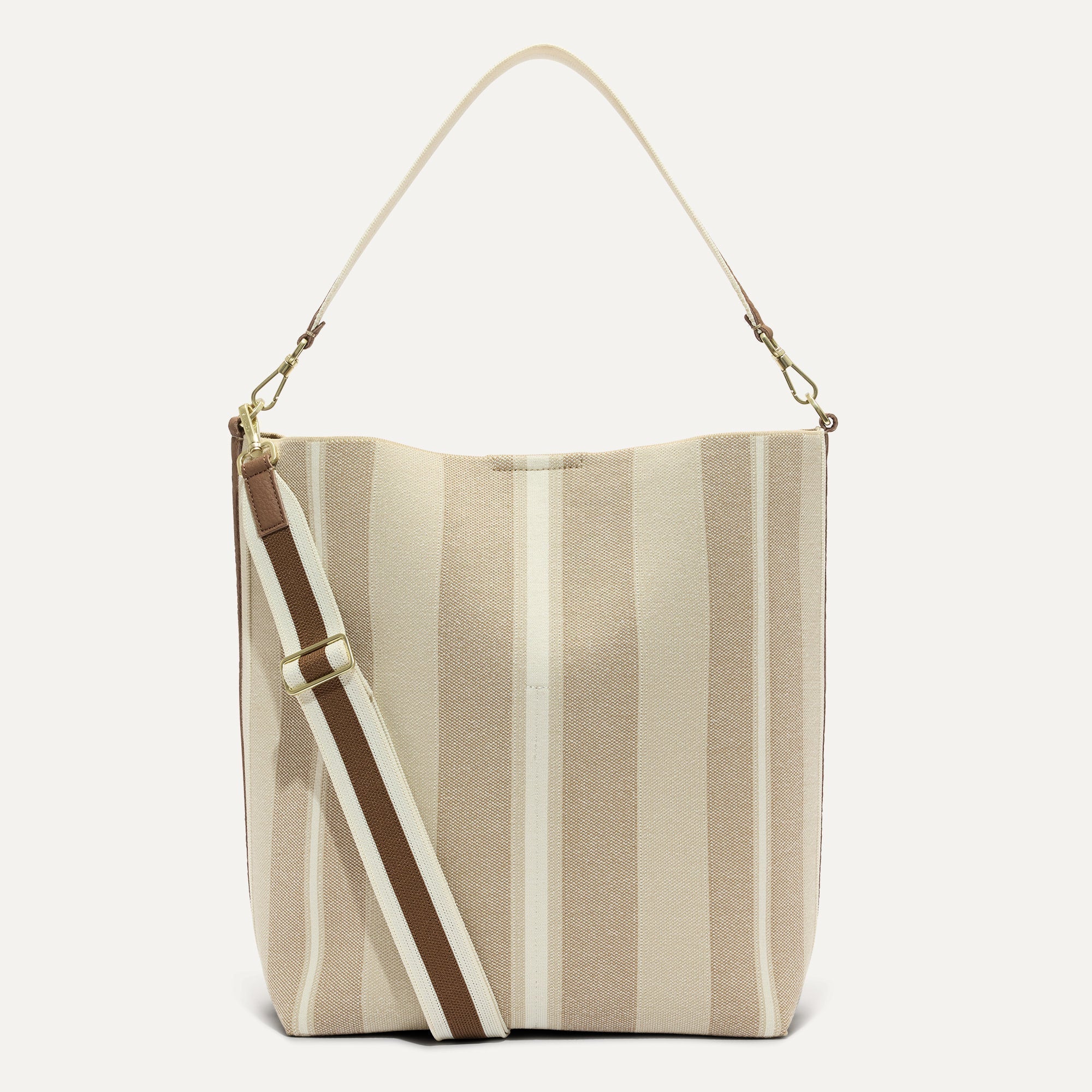 039_Bucket_Bag_Oat_Latte_Front_6557_1.jpg