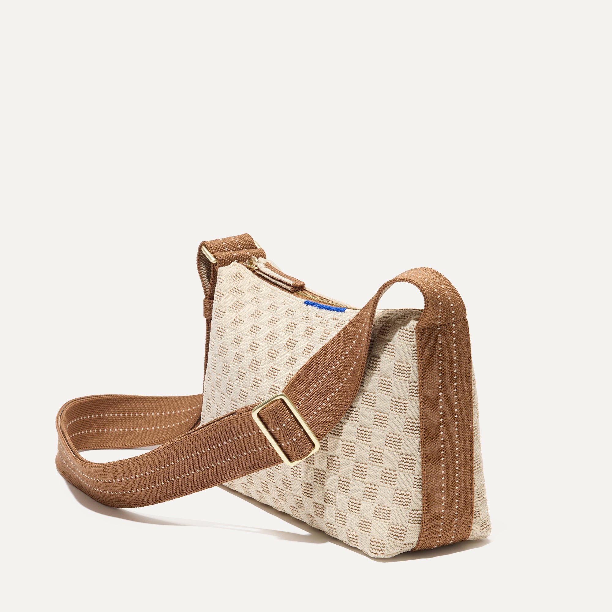 142_CasualCrossbody_VanillaWafer_45_Degree_45898.jpg