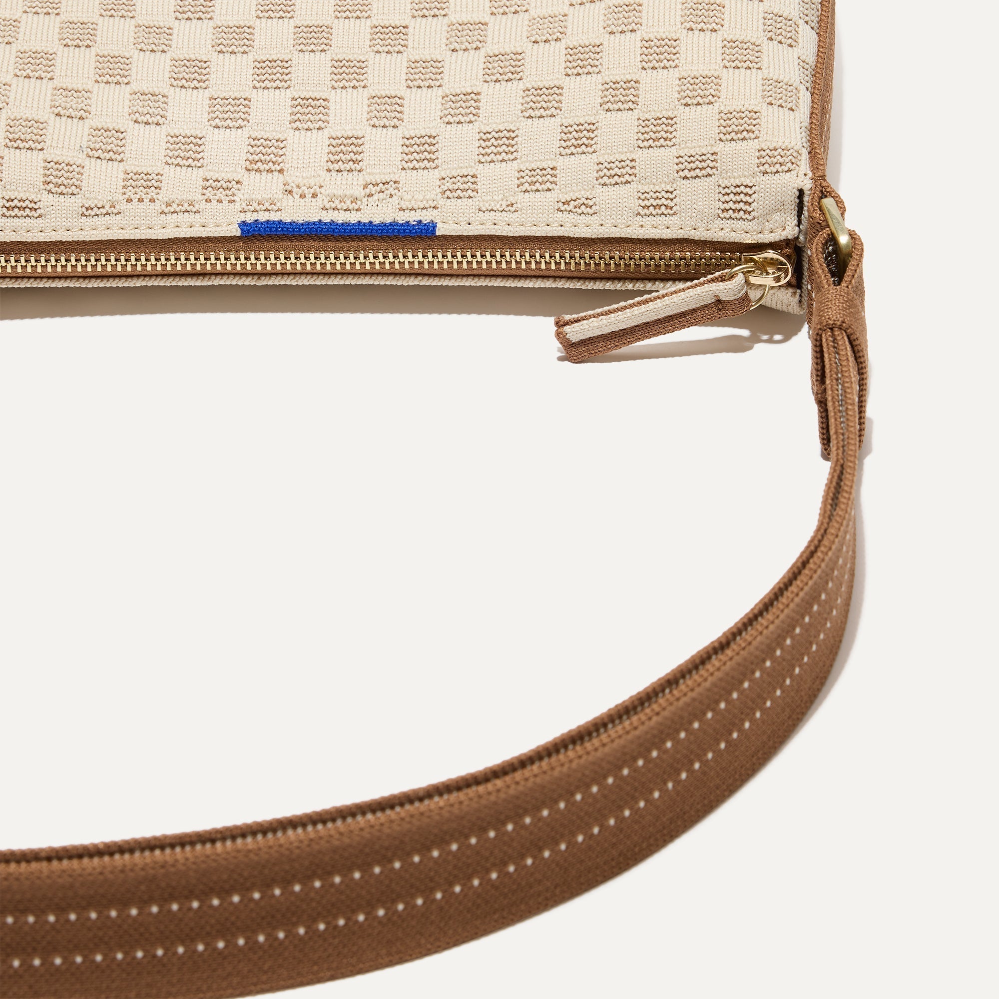 142_CasualCrossbody_VanillaWafer_Strap_8790.jpg