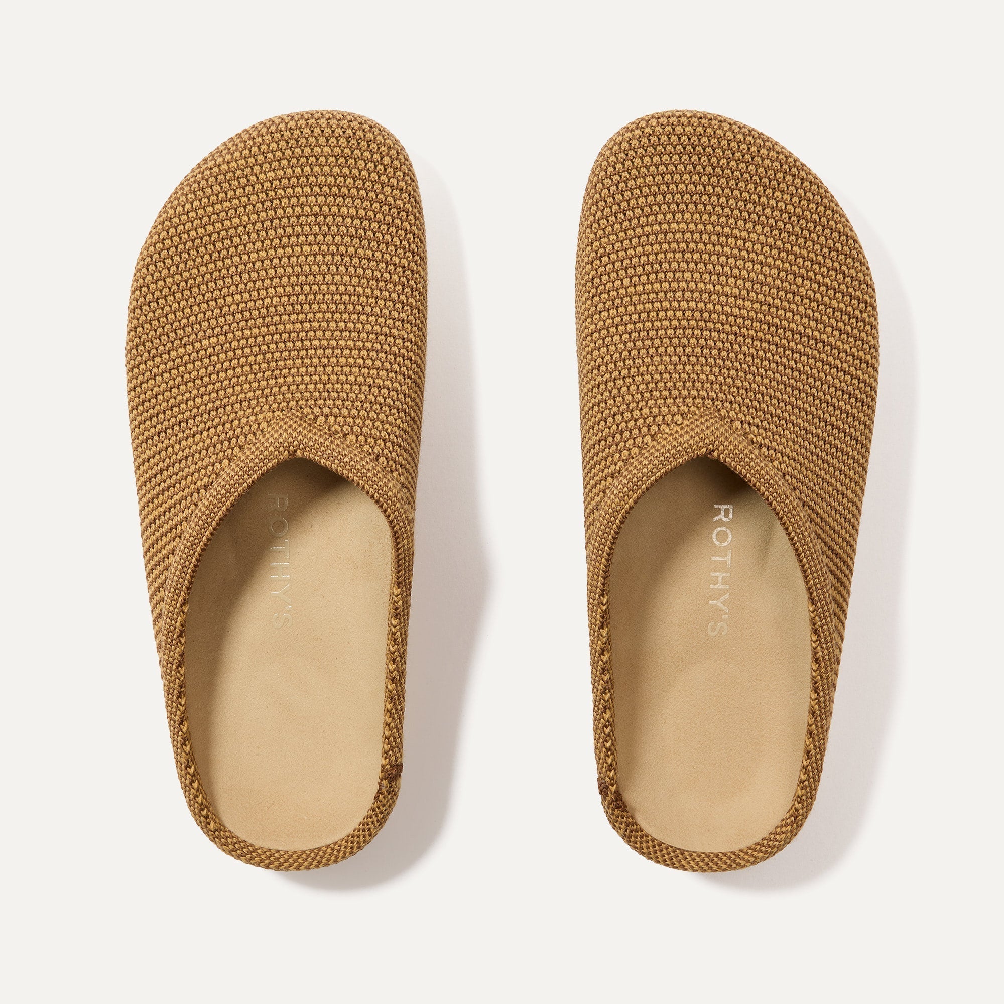 199_CasualClog_WheatRa_a-Knit_PrimaryOverhead_6557_e320cdbc-074e-4617-b7a0-cefb74ef4343.jpg