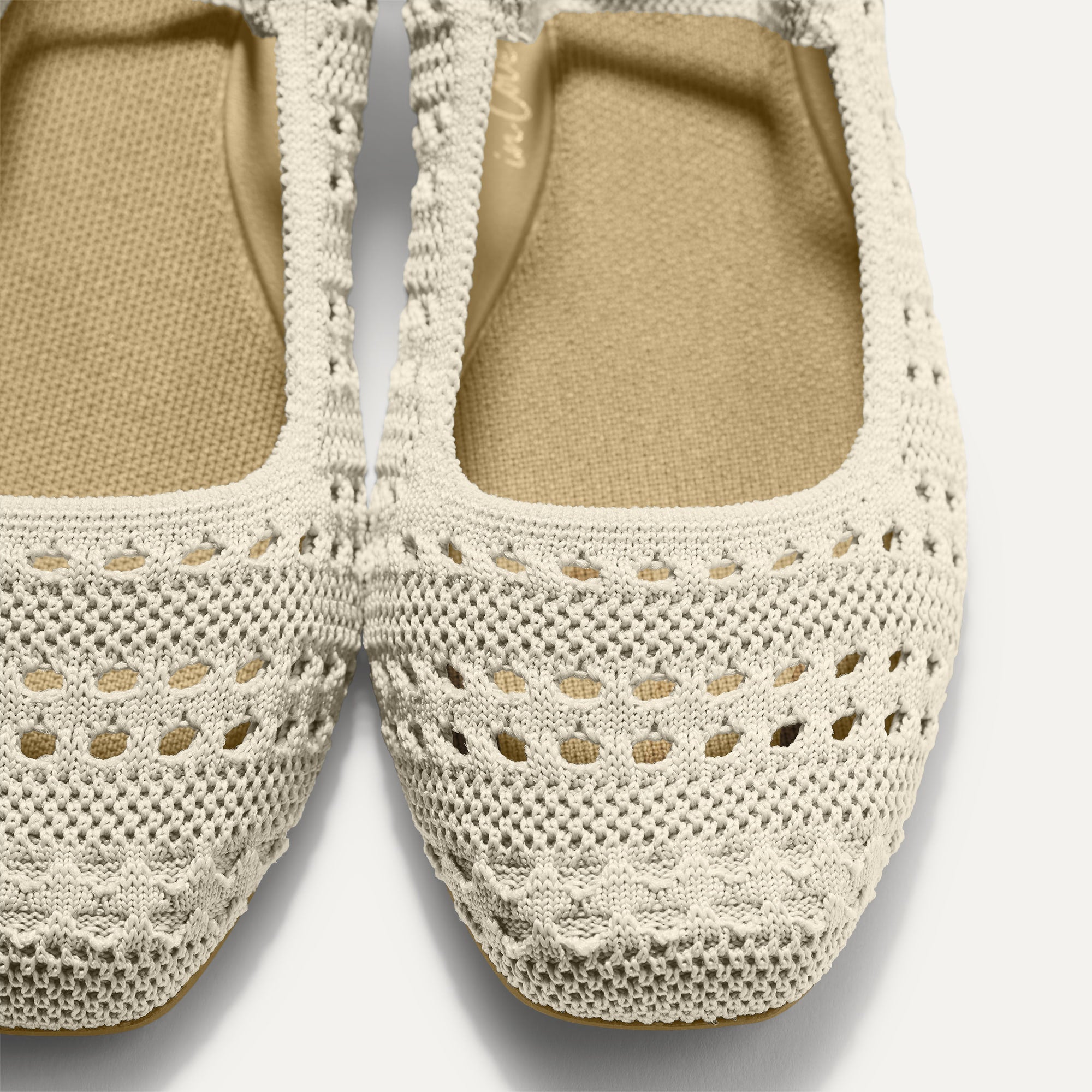 232_MaxSquareMaryJane_SandyCrochet_Toedetail_Macro_7668_fddd149a-63a2-46b7-af7a-f1044e28c32e.jpg