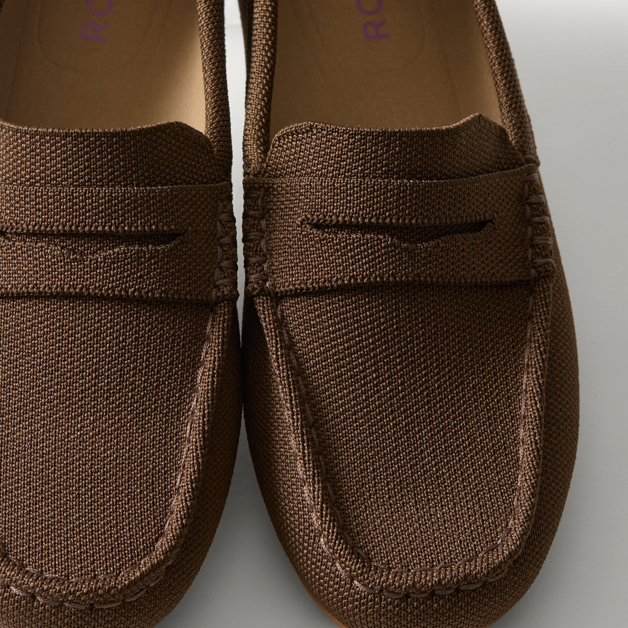 303_DailyDriver_DarkMorel_Toedetail_Macro_6565.jpg