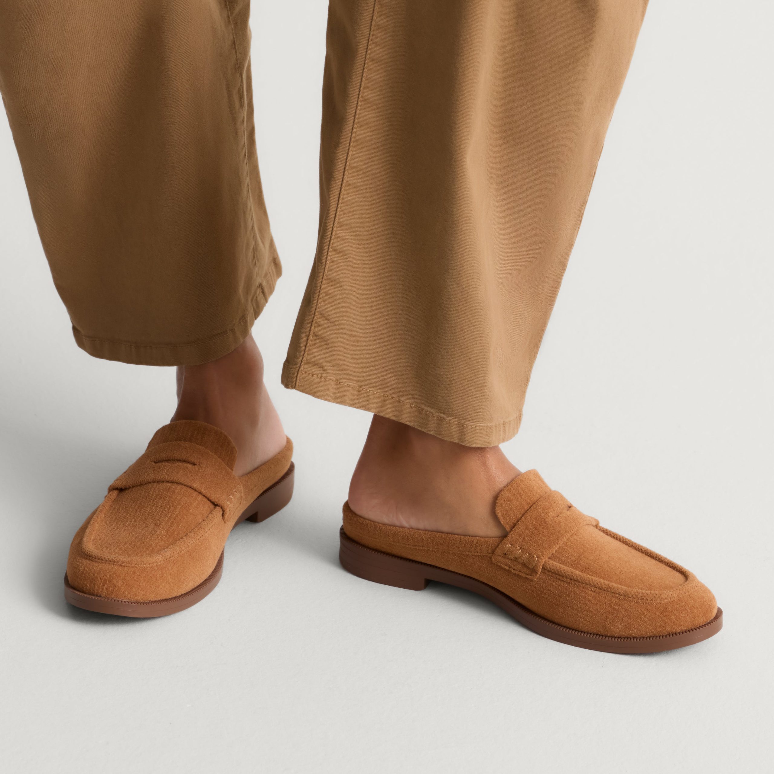 311_ReVelvetPennyLoaferMule_Caramel_Parts_0857.jpg