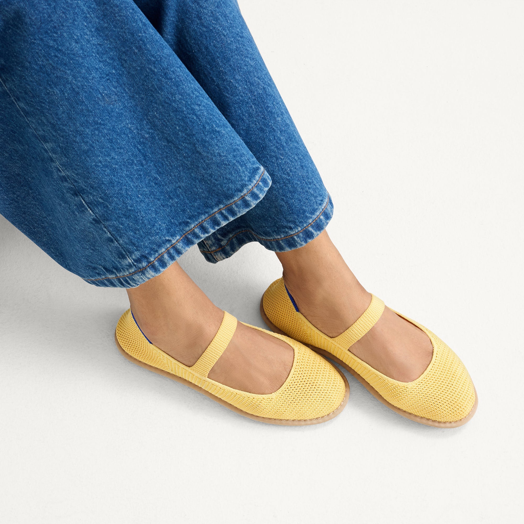 315_CruiserMaryJane_SunbeamRaffia-Knit_OnFigure_2520_pdp.jpg