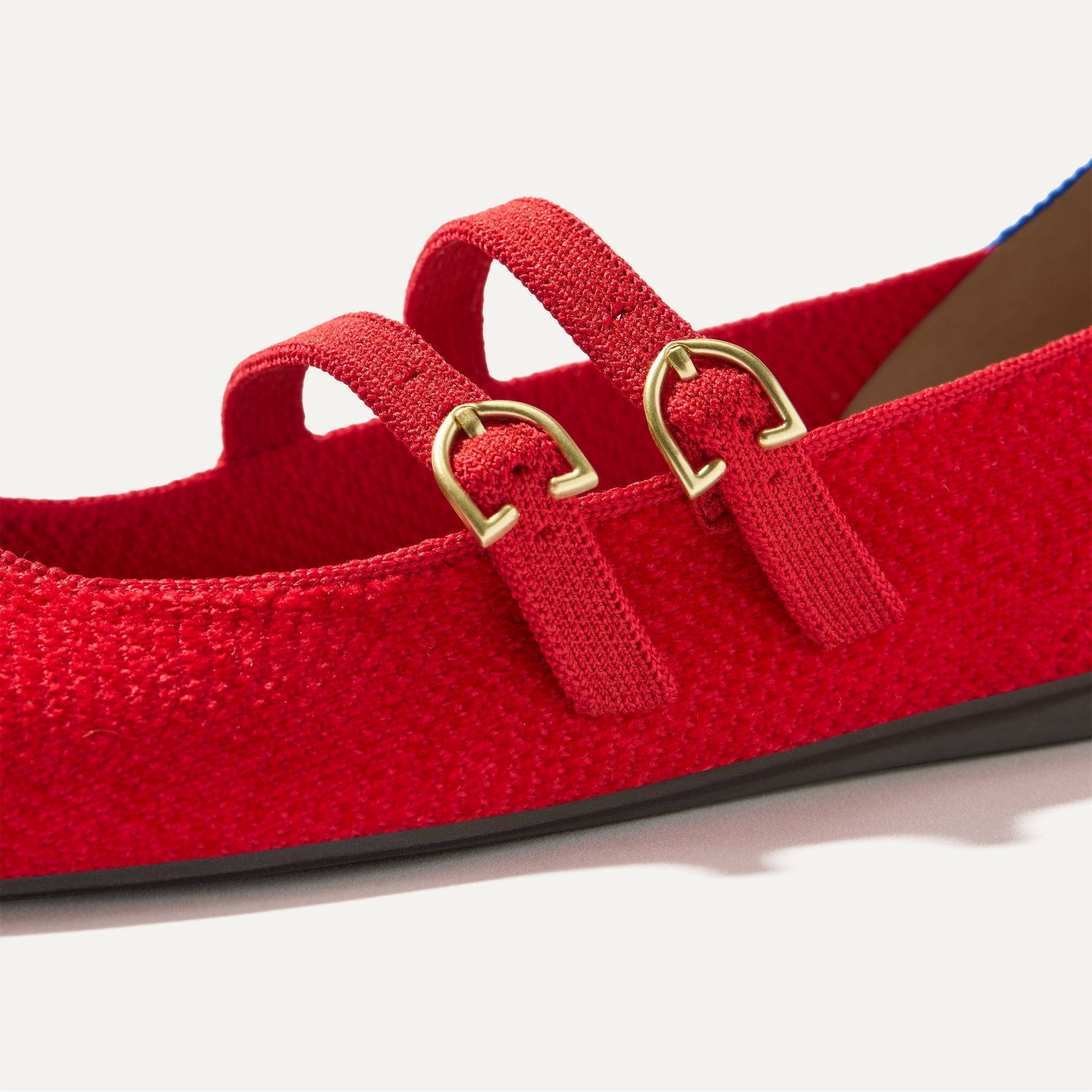 350_ReVelvet_DoubleBuckleMaryJane_ReVelvet_RedCrisp_Toedetail_Macro_6557.jpg