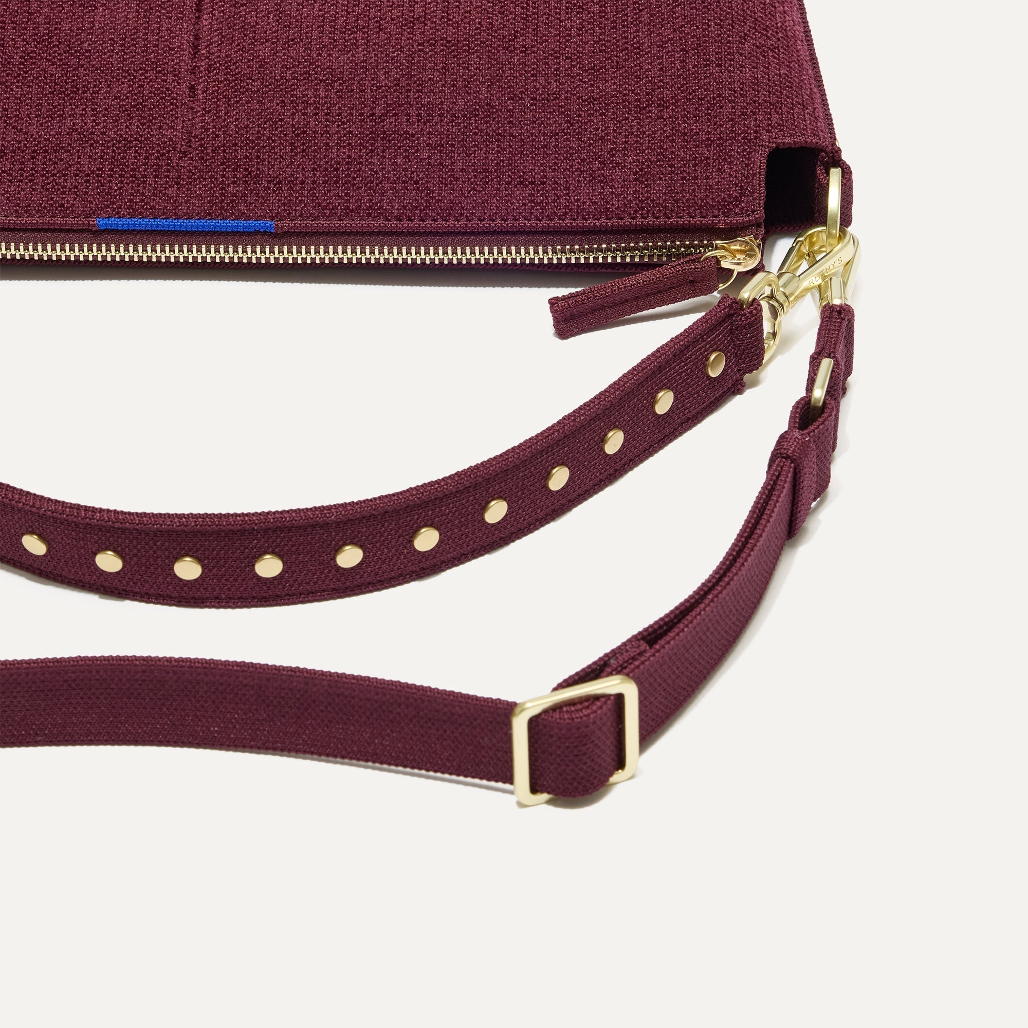 357_ReVelvet_Daily_Crossbody_ReVelvet_Syrah_Strap_7889_65afc5a3-5dd6-4d87-b3d1-a1c4f8a53a27.jpg