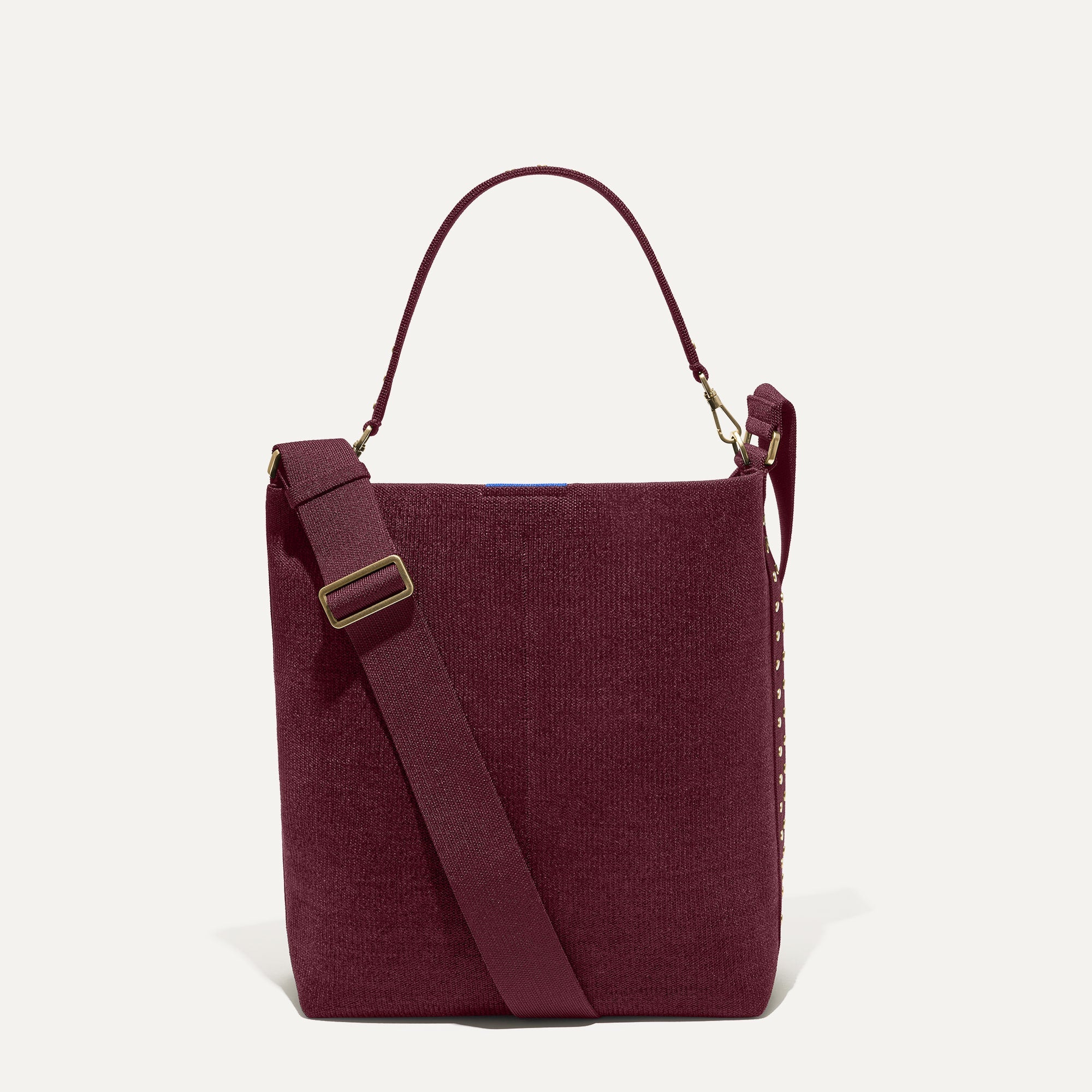 358_ReVelvet_BucketBag_ReVelvet_Syrah_Front_4878_shop_fa52552c-e2dd-4dd4-b832-b02fd89d94a0.jpg