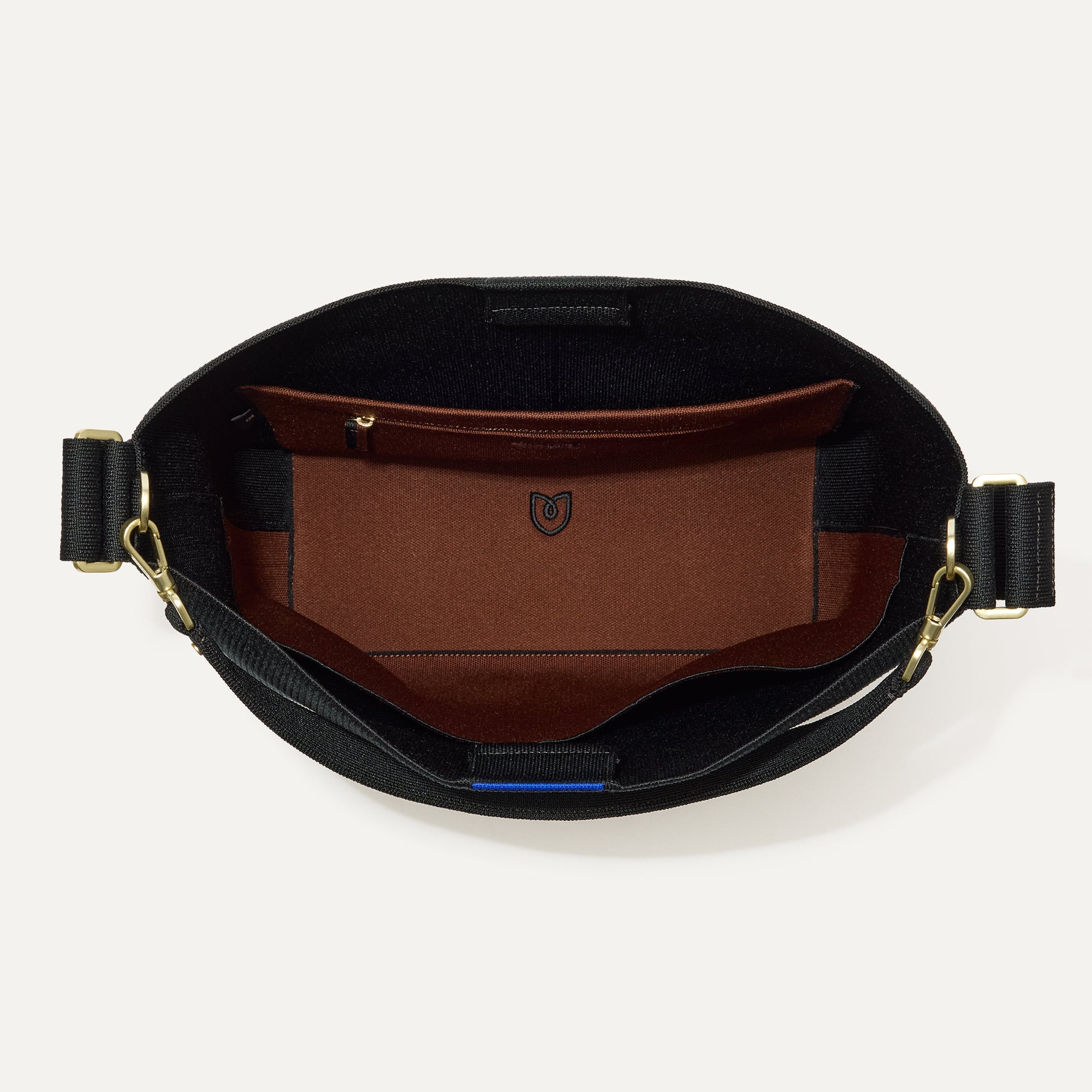358_ReVelvet_Bucket_Bag_ReVelvet_Black_Overhead_3657_e2d531d5-8bc2-4f82-8bdf-a9589a43e47e.jpg