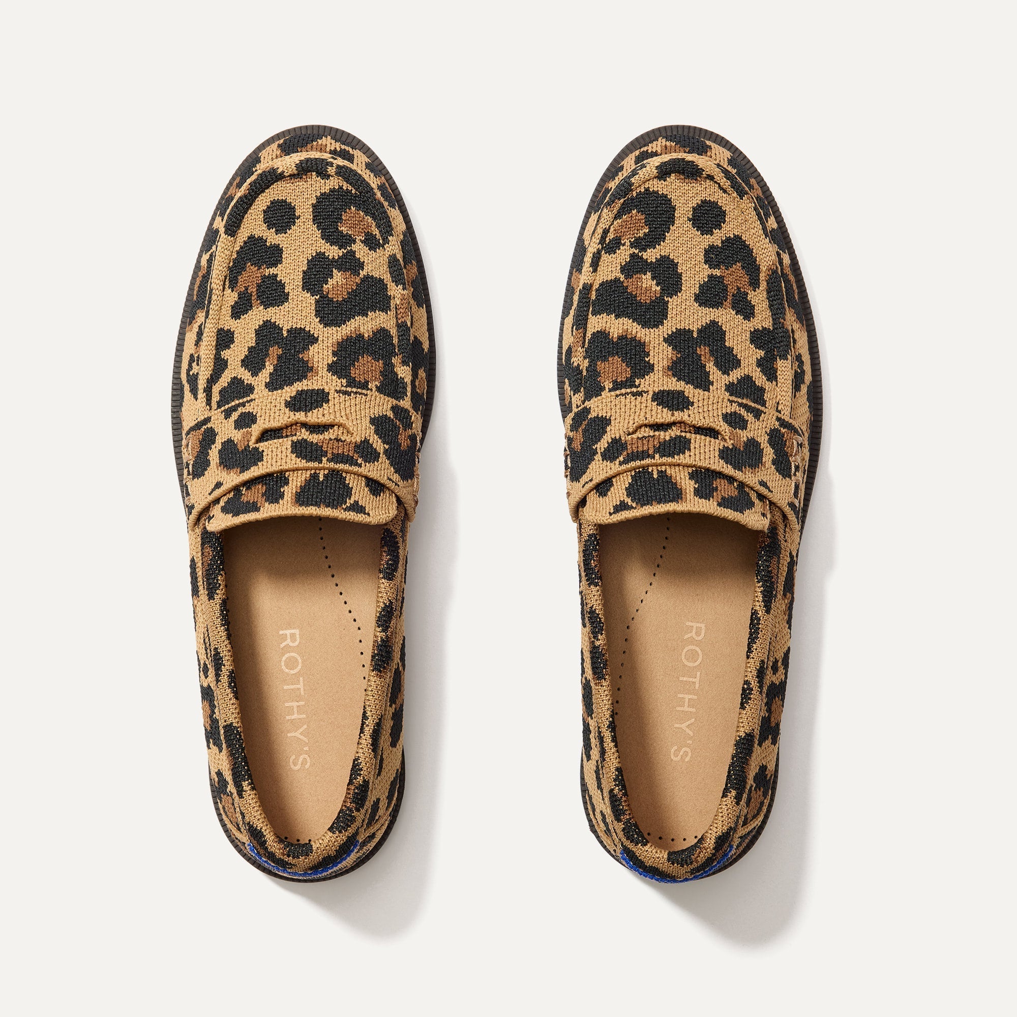 359_PennyLoafer_ClassicCat_PrimaryOverhead_4335_3fc601de-de16-4988-9436-e835babcc0ab.jpg