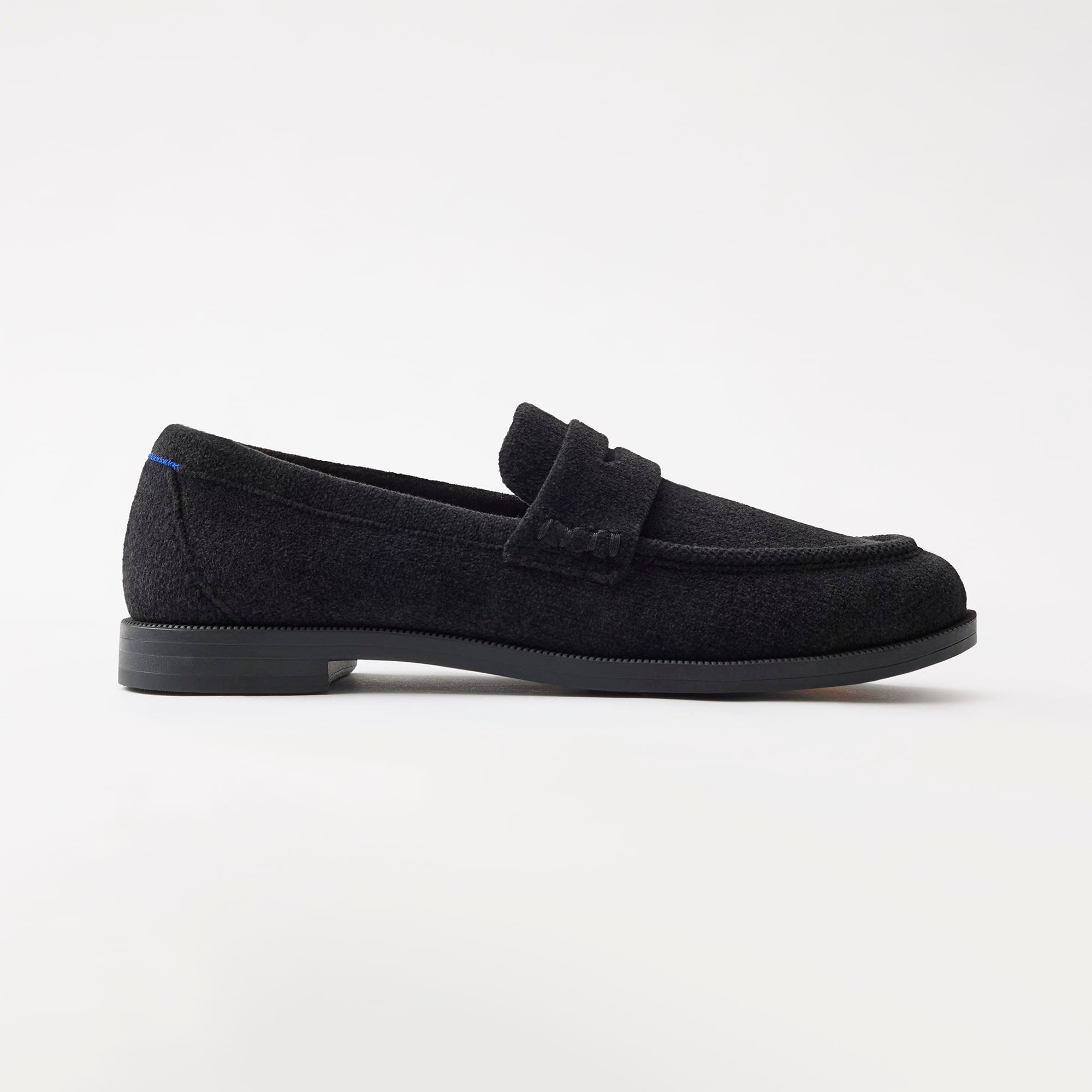 360_PennyLoafer_ReVelvetBlack_Side_3478.jpg