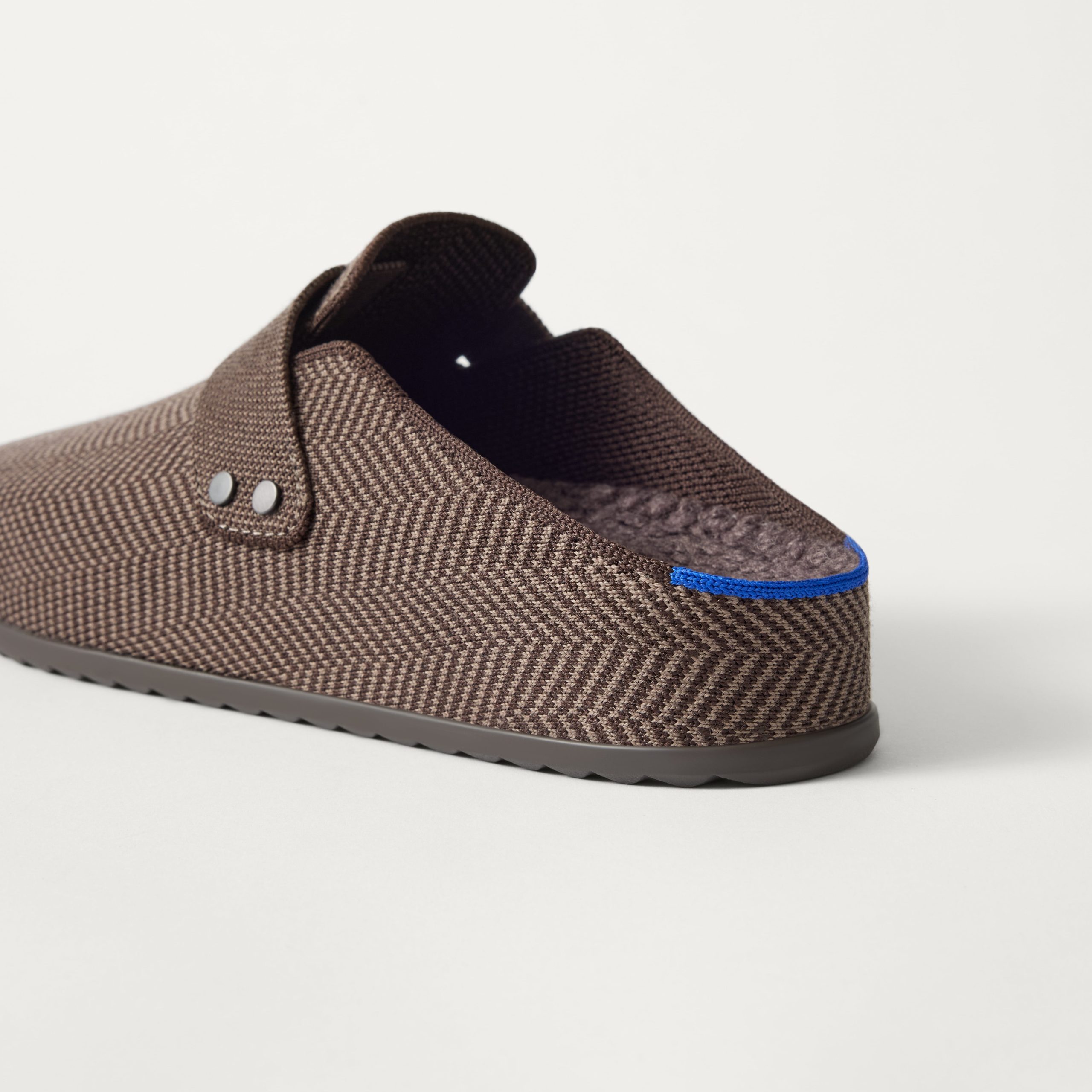 387_TheTeddyMen_sClog_UmberHerringbone_Heel_1118.jpg