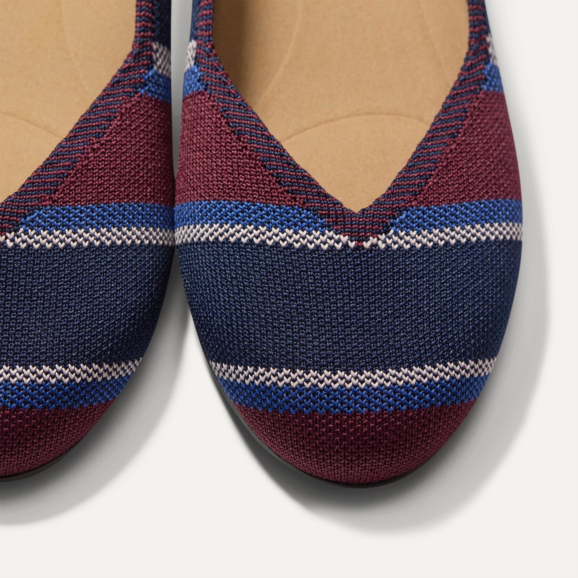 441_DailyFlat_FigStripe_Toedetail_Macro_1222_8f89062c-2884-4ad3-b904-abba5ac4f1dc.jpg