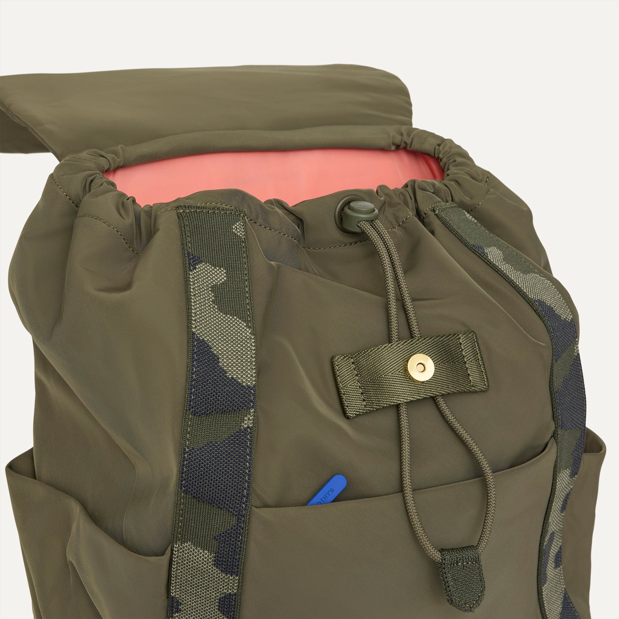 455_TravelCinchBackpack_Forest_Macrocinch_5690.jpg