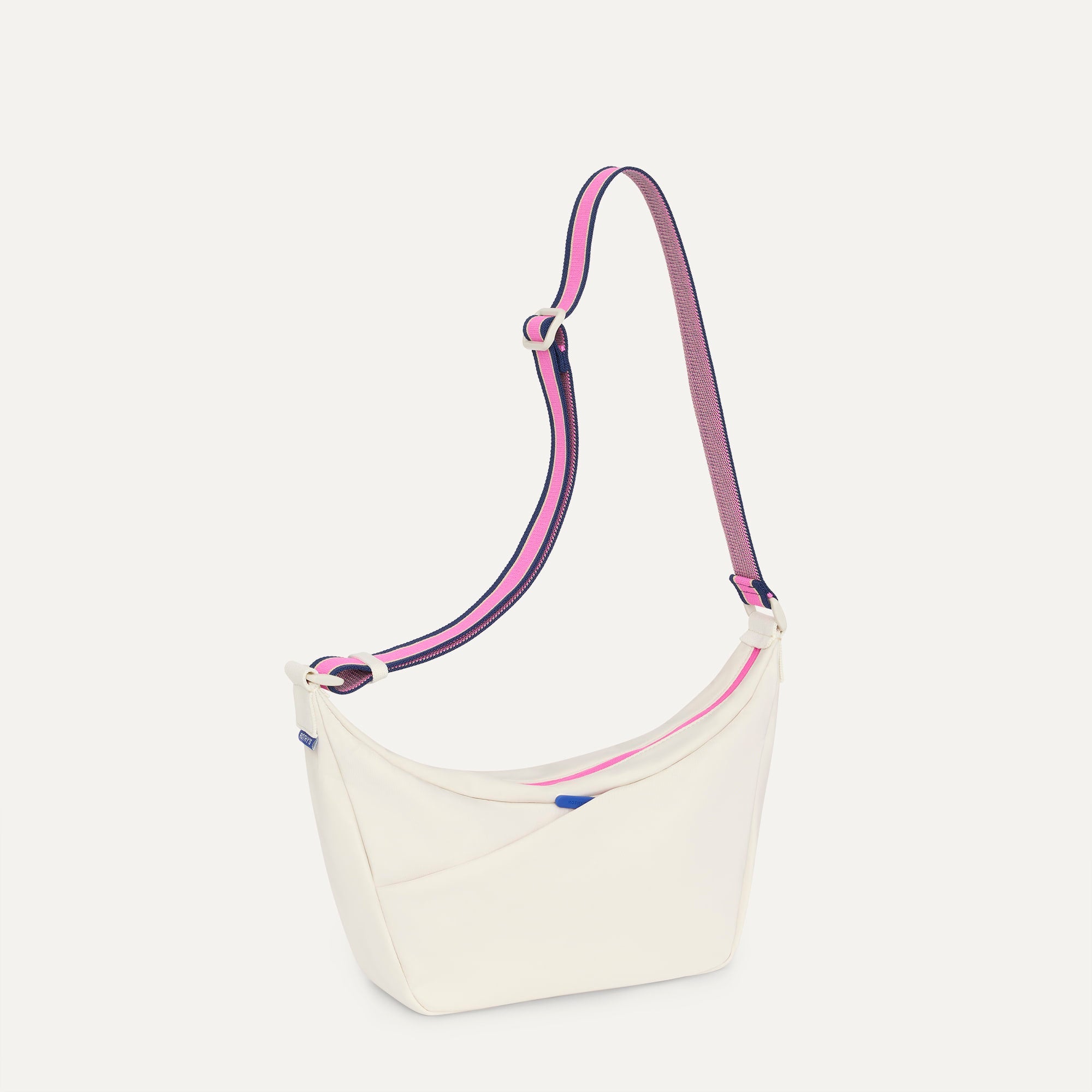 456_TravelSling_Optic_Front_5465_shop_f2290507-9dc2-49c4-8782-a81ed8bd237e.jpg