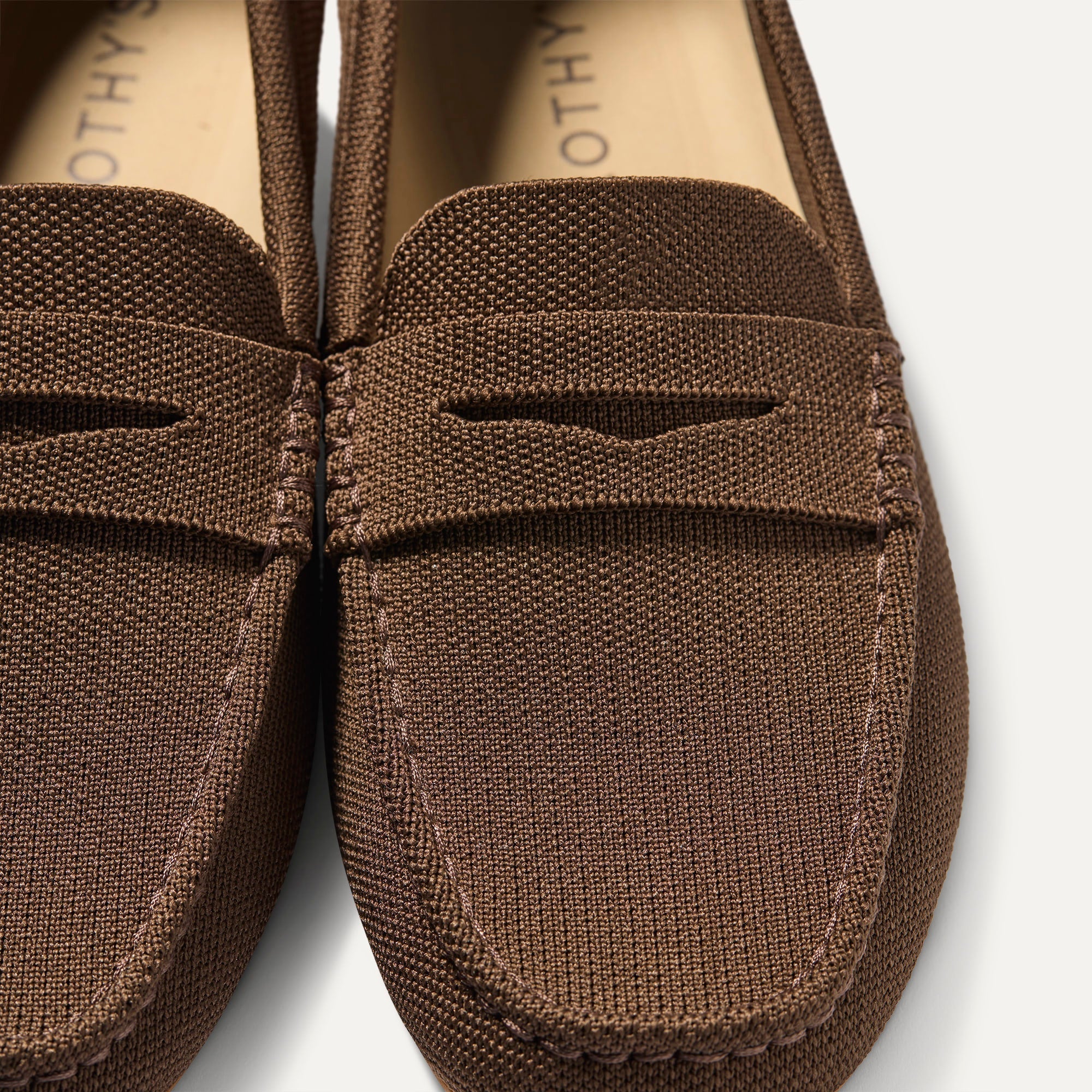 463_Men_sDailyDriver_DarkRoast_Toedetail_Macro_4568.jpg