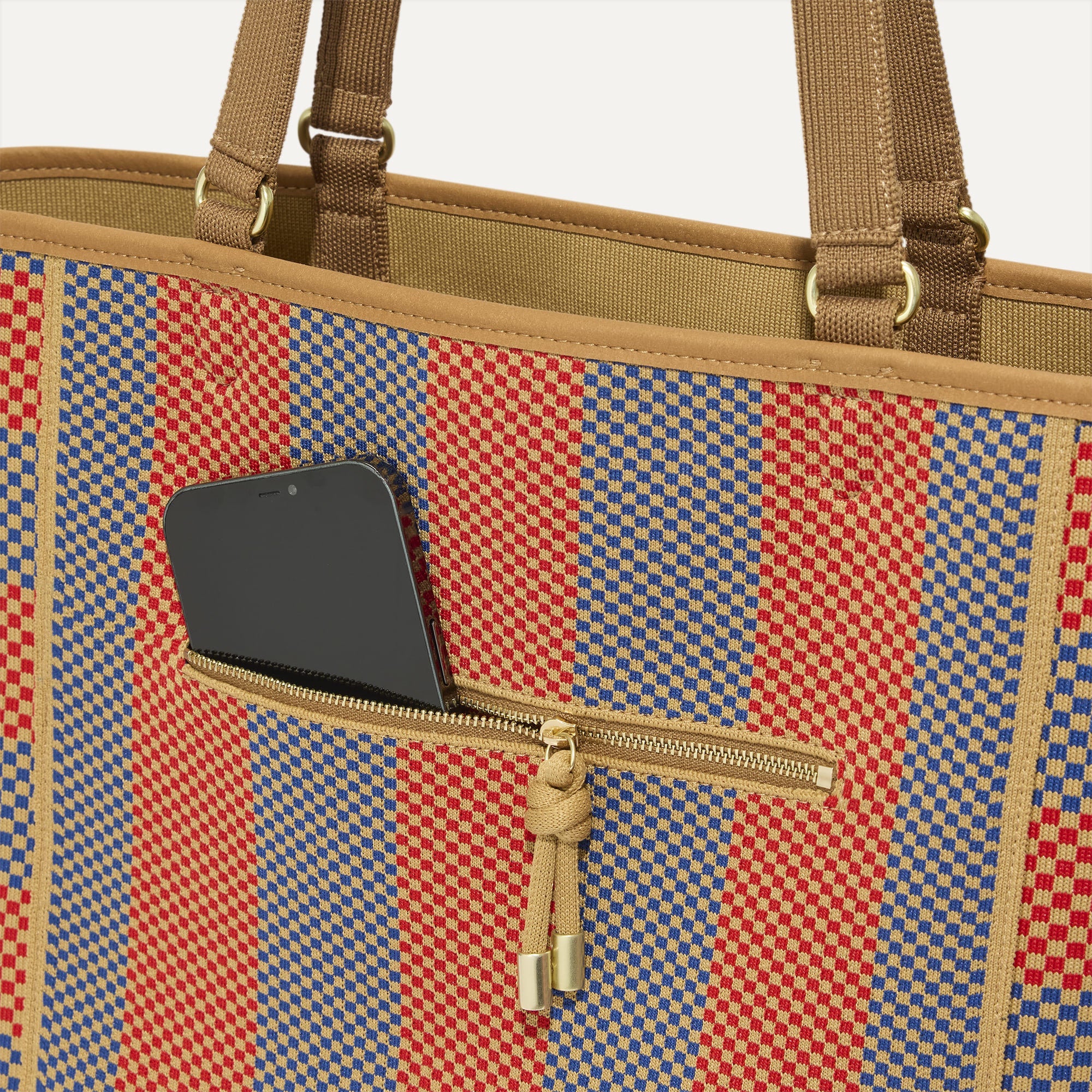 472_Two-WayTote_Sienna_Pocket_6590.jpg