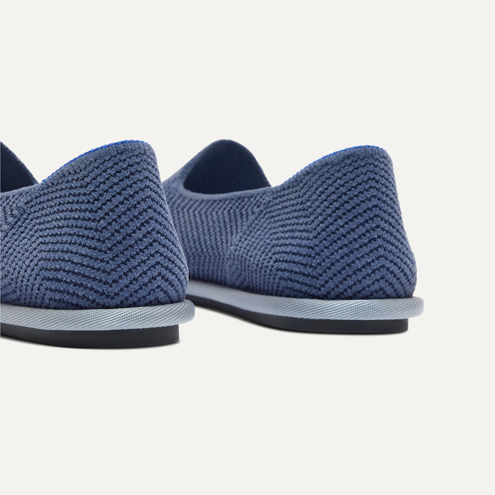 476_Rothy_sCruiserLoafer-ReVelvet_ReVelvetFogHerringbone_Heel_1223.jpg