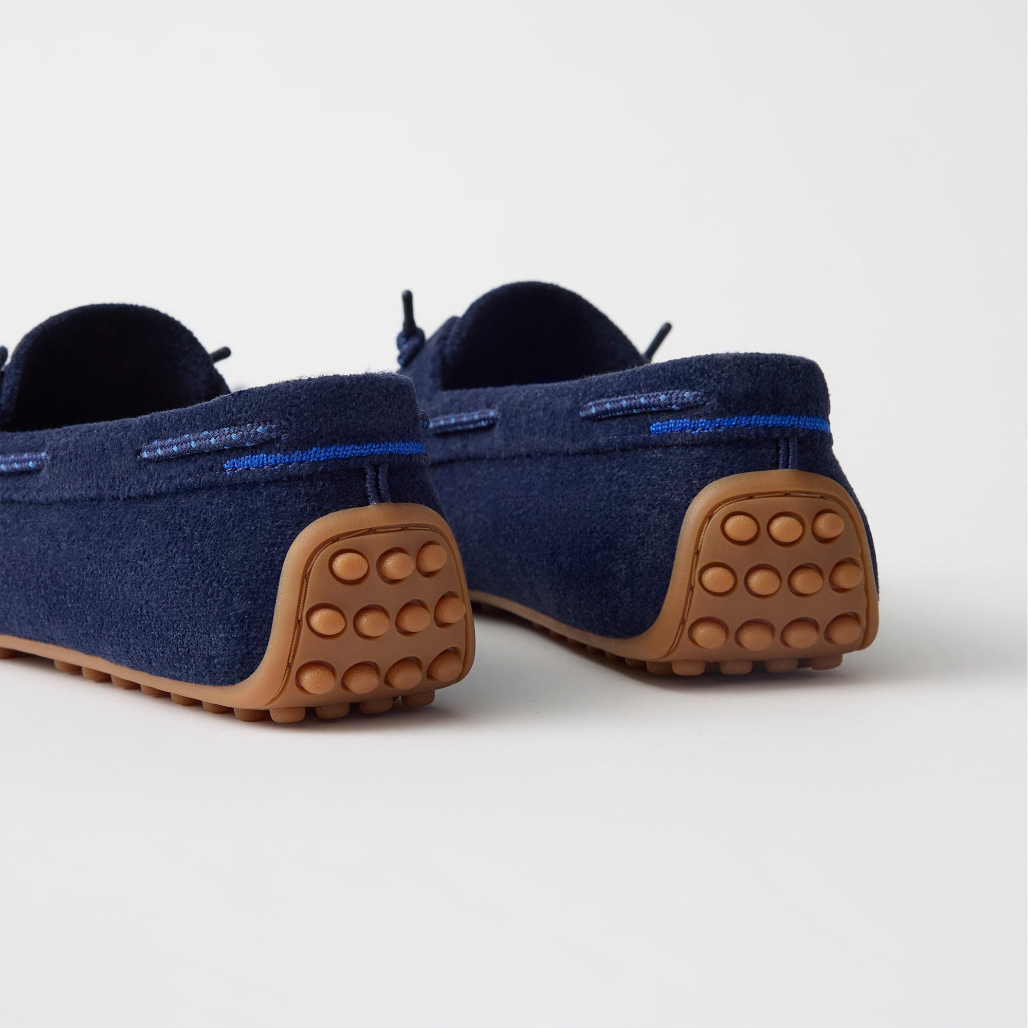 512_ReVelvetDriverMoc_ReVelvetNavy_Heel_7575.jpg