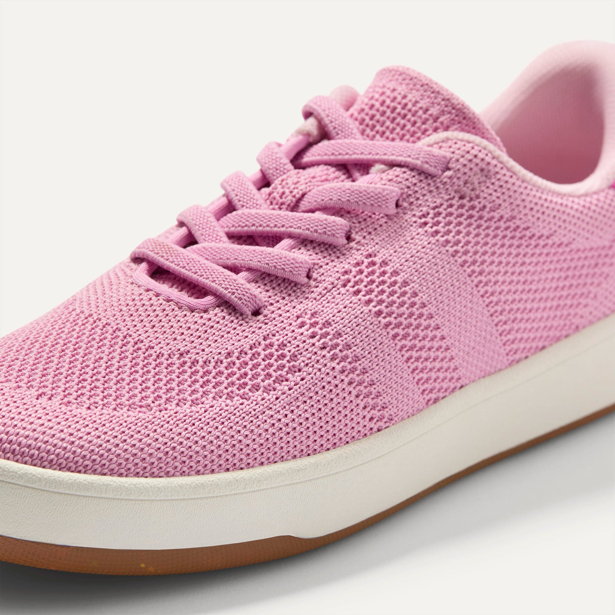 527_TheKidsStretchSneaker_BubblegumPop_Toedetail_Macro_4334.jpg