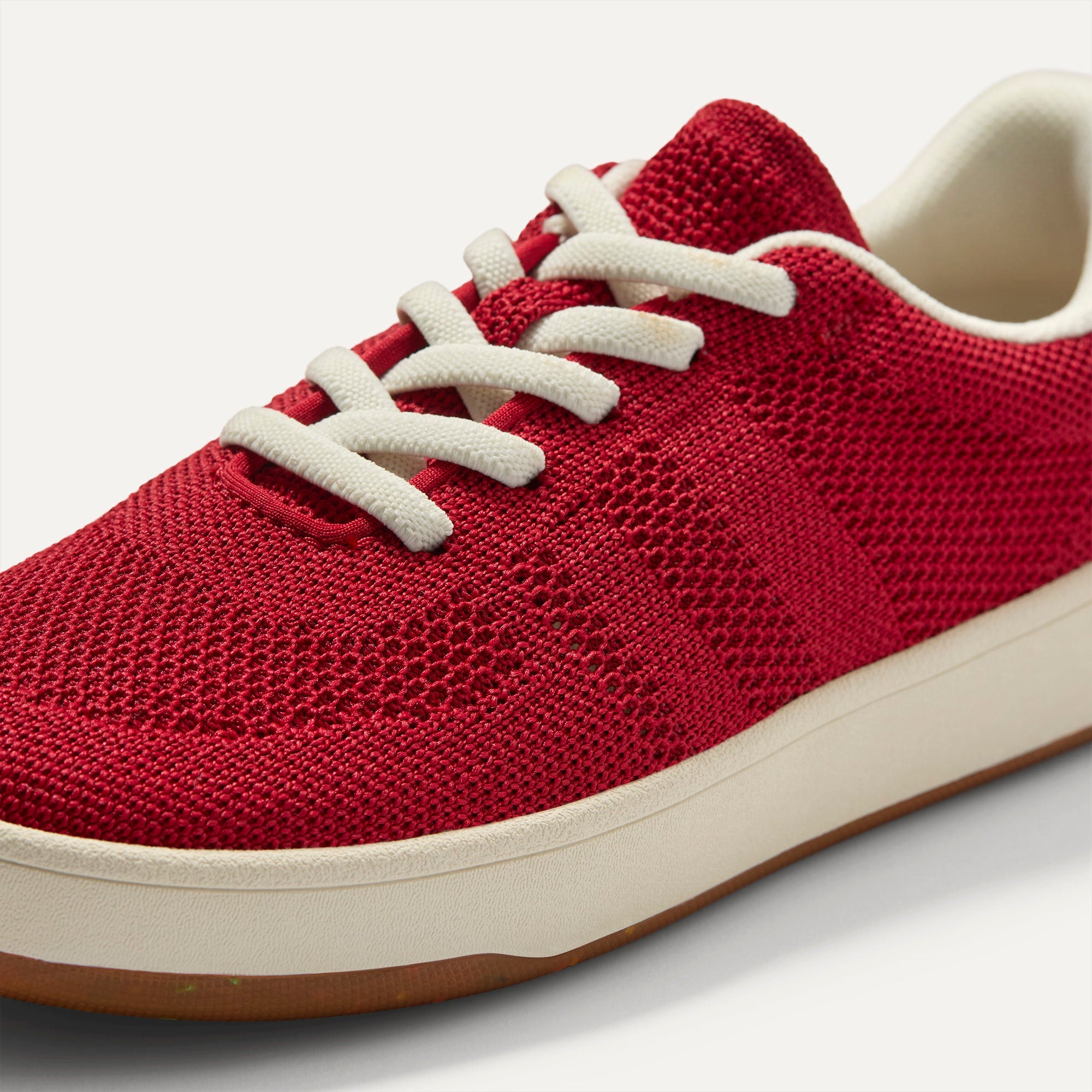 527_TheKidsStretchSneaker_Firecracker_Toedetail_Macro_6556.jpg