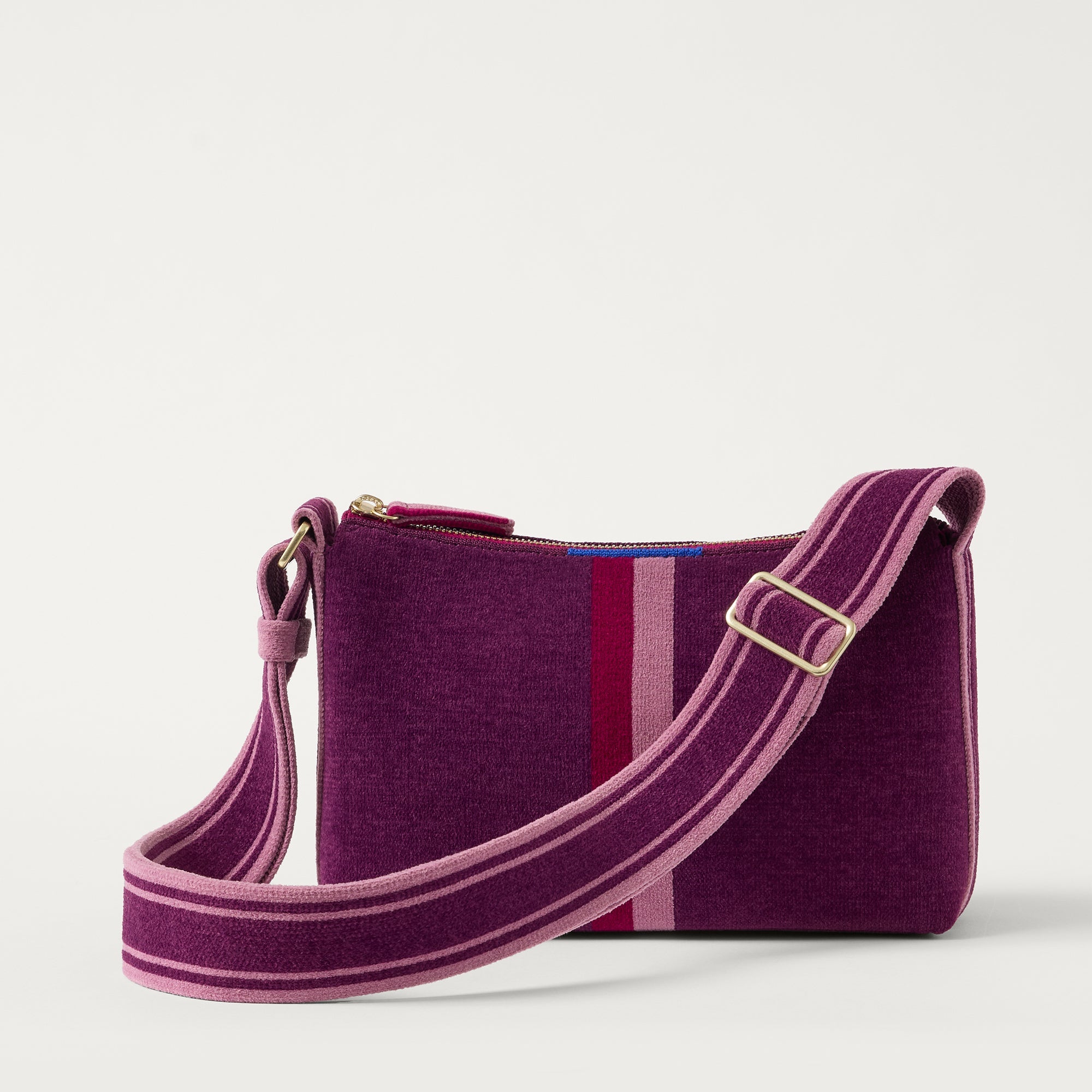 532_ReVelvetCasualCrossbody_RevelvetOrchid_Front_4231.jpg